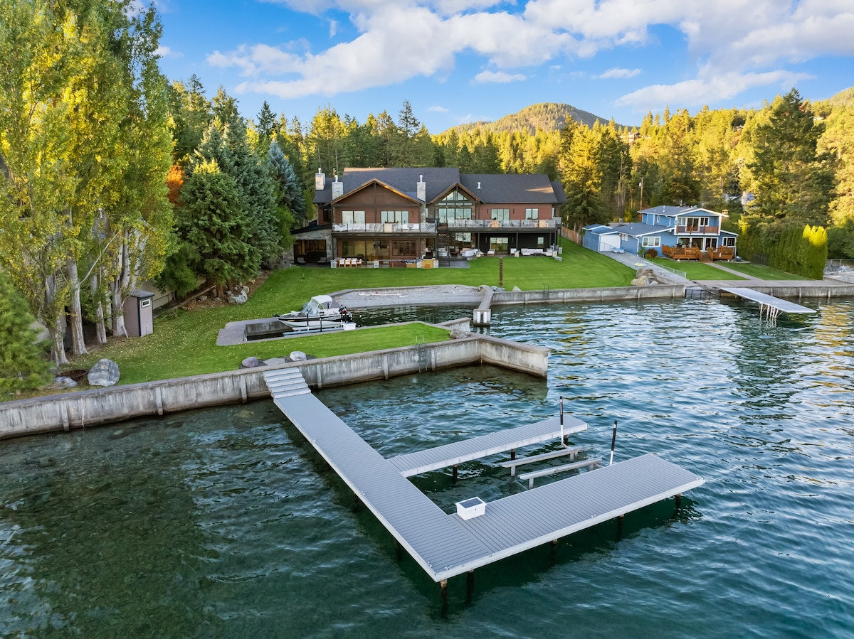 Flathead Lake Luxe Waterfront Private Cove Hottub