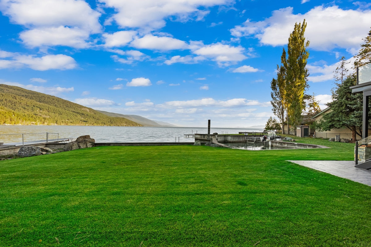 Flathead Lake Luxe Waterfront Private Cove Hottub