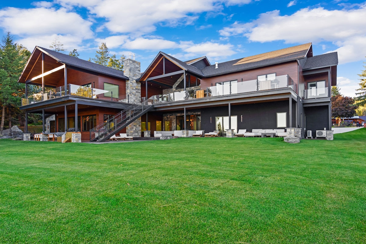 Flathead Lake Luxe Waterfront Private Cove Hottub