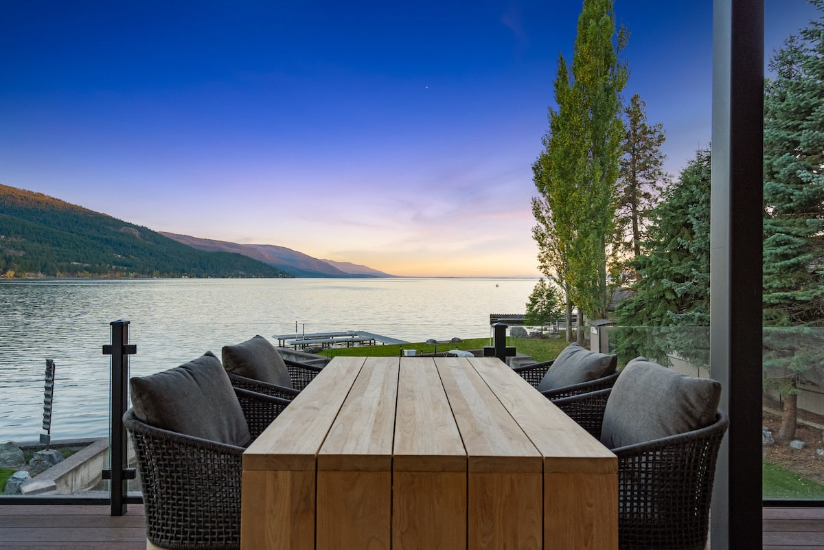 Flathead Lake Luxe Waterfront Private Cove Hottub