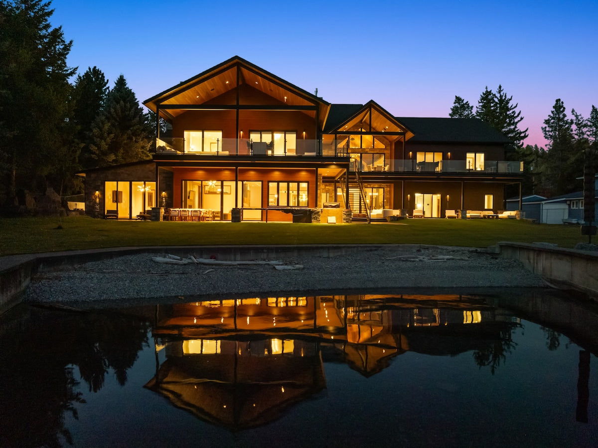 Flathead Lake Luxe Waterfront Private Cove Hottub